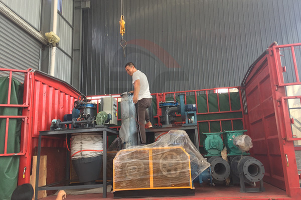 散裝機伸縮軟管工業領域的柔性橋梁